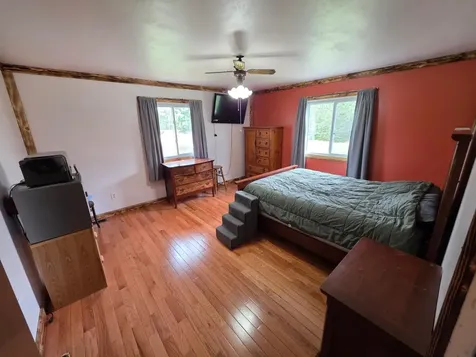 9612 E Hayes Road Mountain Iron MN 55768