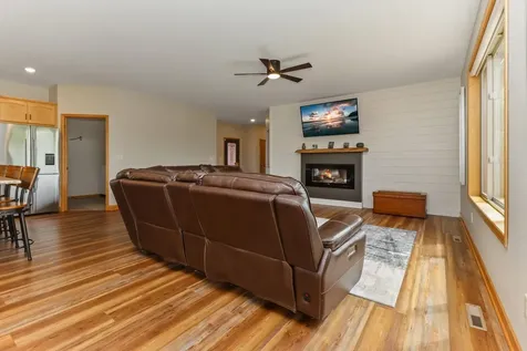 2423 Jewel Street Saint Augusta MN 56301
