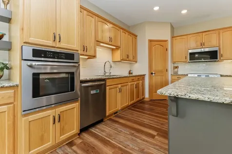 2423 Jewel Street Saint Augusta MN 56301
