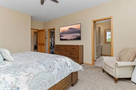 2423 Jewel Street Saint Augusta MN 56301