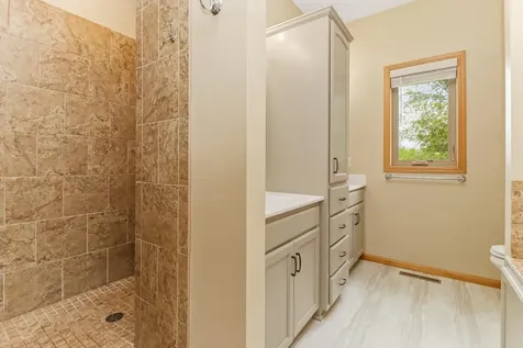 2423 Jewel Street Saint Augusta MN 56301