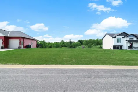 2423 Jewel Street Saint Augusta MN 56301