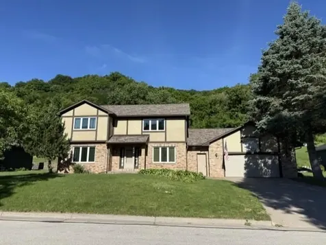 217 Oak Leaf Drive Winona MN 55987