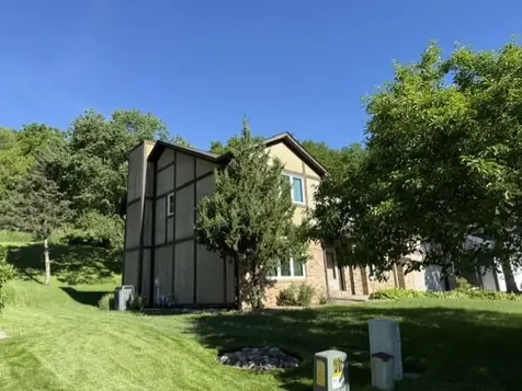 217 Oak Leaf Drive Winona MN 55987