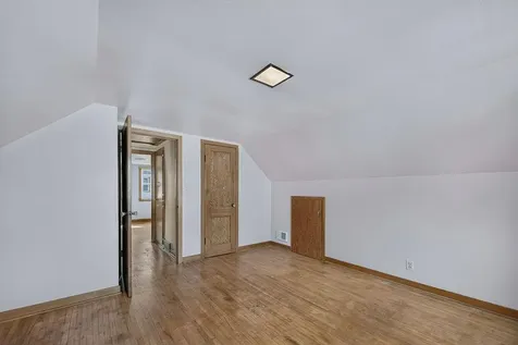 325 South Street W Caledonia MN 55921