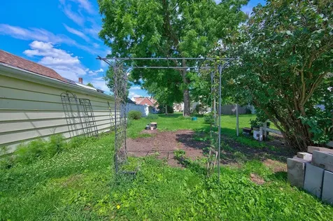 325 South Street W Caledonia MN 55921