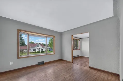 325 South Street W Caledonia MN 55921