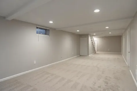 6418 Knoll Street N Golden Valley MN 55427