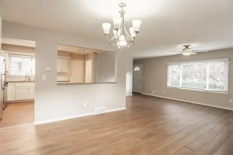 6418 Knoll Street N Golden Valley MN 55427