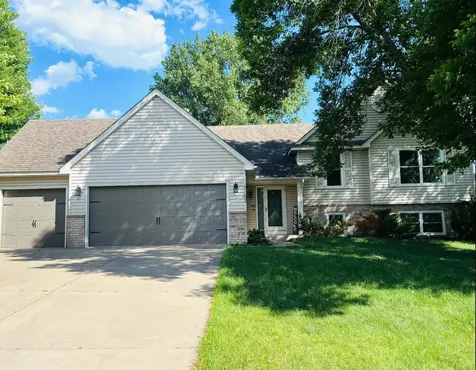 9182 Jergen Bay S Cottage Grove MN 55016