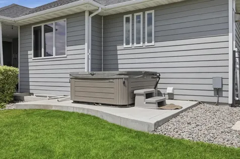 311 39th Avenue E West Fargo ND 58078