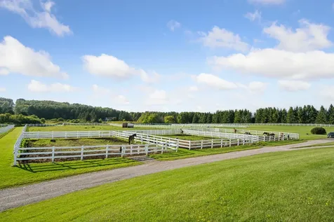 2822 Jean Duluth Road Duluth MN 55804
