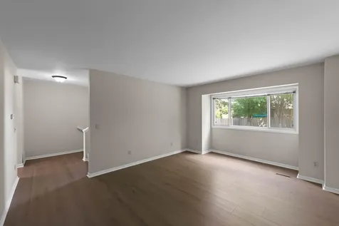 304 Pondridge Circle Wayzata MN 55391
