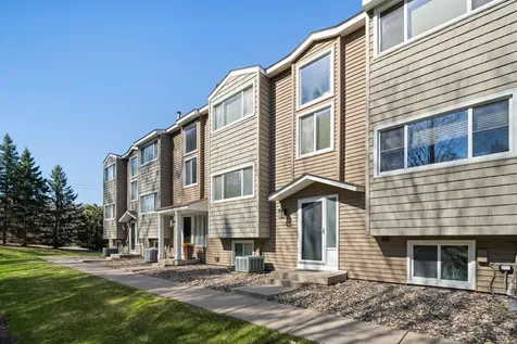304 Pondridge Circle Wayzata MN 55391