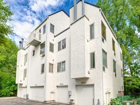 3026 Lake Shore Drive Minneapolis MN 55416