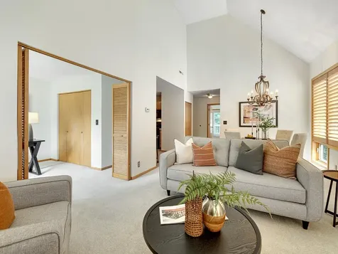 3026 Lake Shore Drive Minneapolis MN 55416