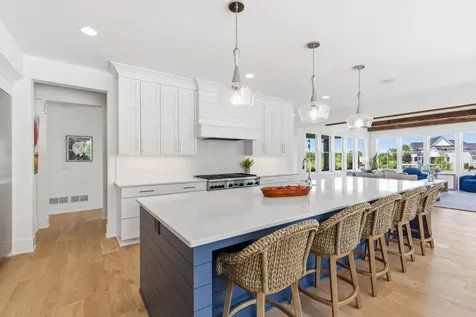 22233 Dakota Avenue Lakeville MN 55044