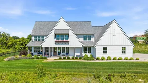 22233 Dakota Avenue Lakeville MN 55044