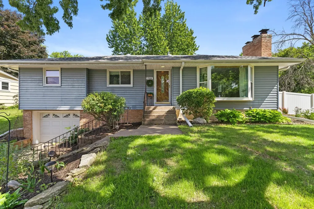 7918 59th Avenue N New Hope MN 55428