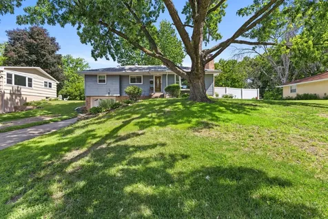 7918 59th Avenue N New Hope MN 55428
