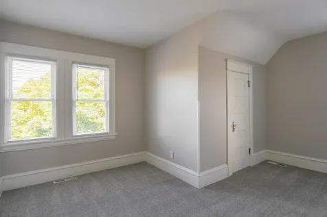 1606 Concordia Avenue Saint Paul MN 55104