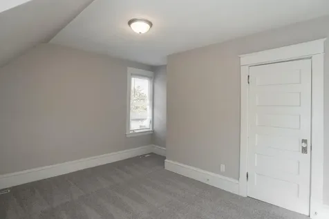 1606 Concordia Avenue Saint Paul MN 55104