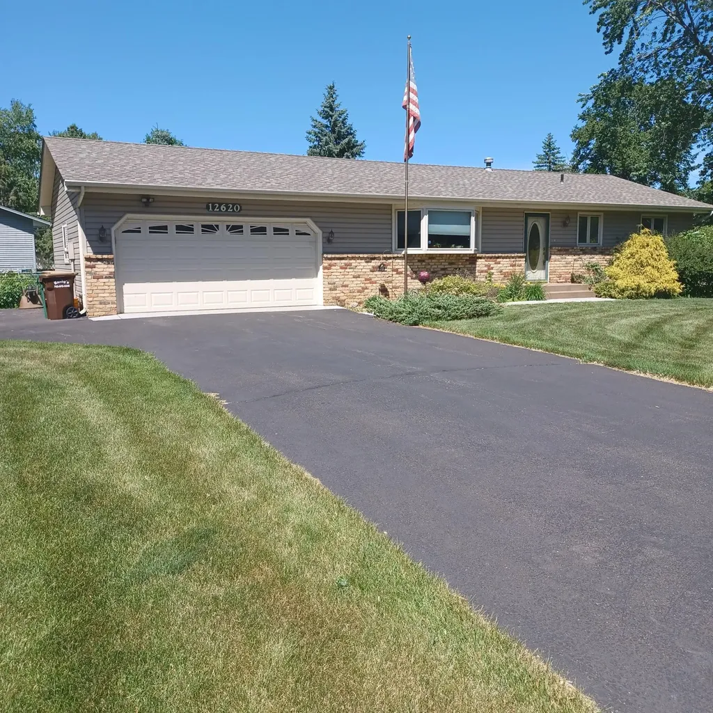 12620 Pineview Trail Dayton MN 55327