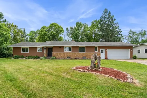 628 E Wisconsin Avenue Barron WI 54812