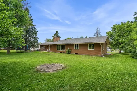 628 E Wisconsin Avenue Barron WI 54812