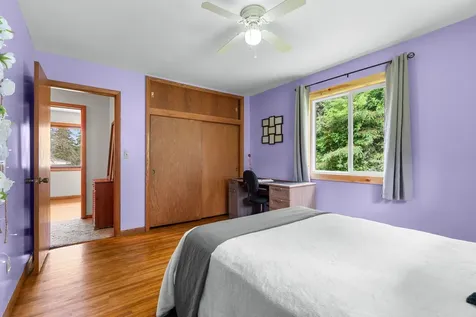 628 E Wisconsin Avenue Barron WI 54812