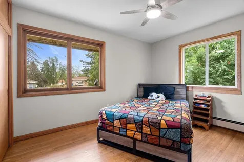 628 E Wisconsin Avenue Barron WI 54812