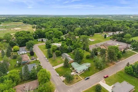 628 E Wisconsin Avenue Barron WI 54812