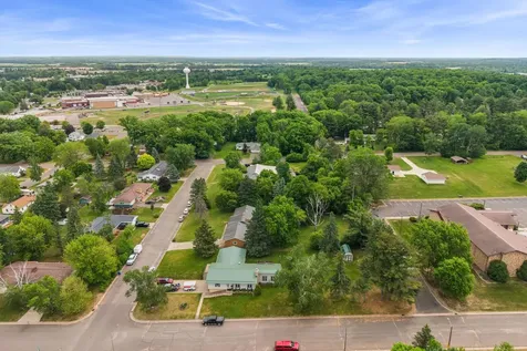 628 E Wisconsin Avenue Barron WI 54812
