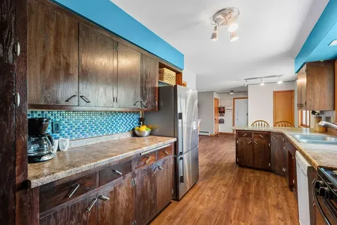 628 E Wisconsin Avenue Barron WI 54812