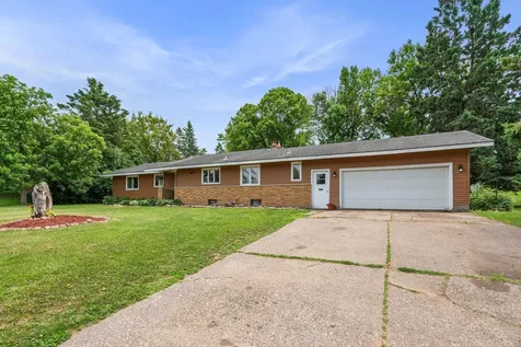 628 E Wisconsin Avenue Barron WI 54812
