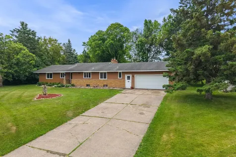 628 E Wisconsin Avenue Barron WI 54812