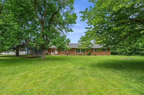 628 E Wisconsin Avenue Barron WI 54812