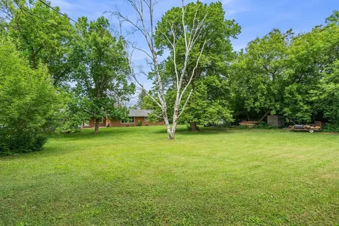 628 E Wisconsin Avenue Barron WI 54812