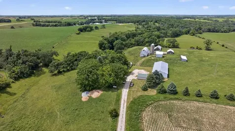 28287 273rd Avenue Fountain MN 55935