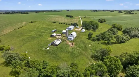 28287 273rd Avenue Fountain MN 55935