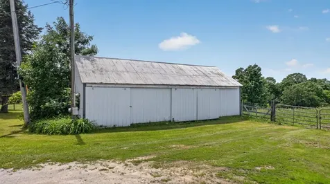 28287 273rd Avenue Fountain MN 55935