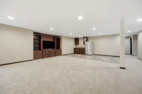 630 Westminster Drive Moorhead MN 56560