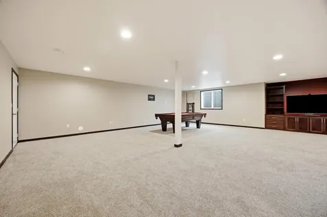 630 Westminster Drive Moorhead MN 56560