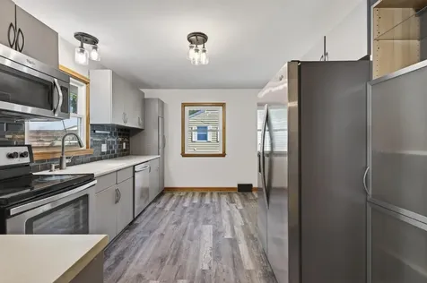 1257 Birmingham Street Saint Paul MN 55106
