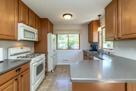 991 Cortland Drive Apple Valley MN 55124