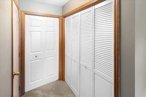 4602 1/2 Penkwe Way Eagan MN 55122