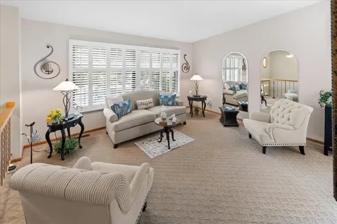 4602 1/2 Penkwe Way Eagan MN 55122