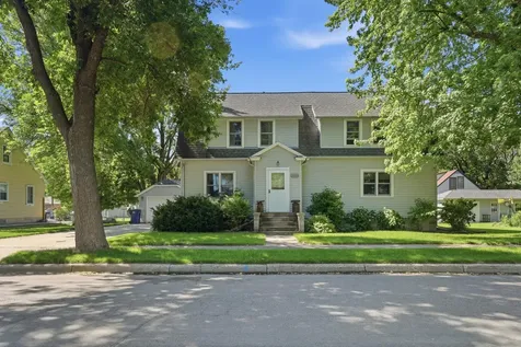424 E 11th Street Gibbon MN 55335
