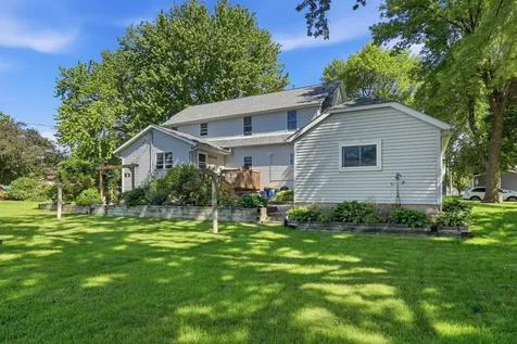 424 E 11th Street Gibbon MN 55335