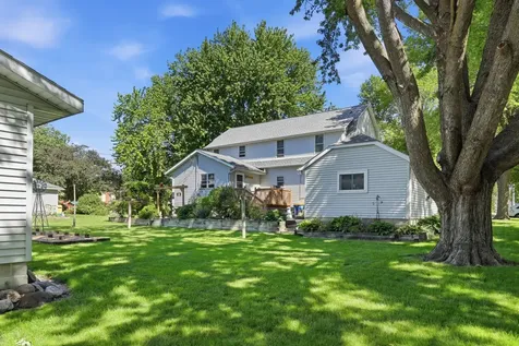 424 E 11th Street Gibbon MN 55335